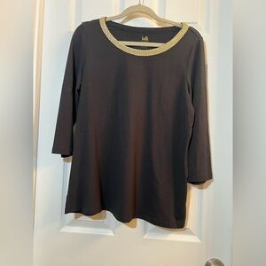 👗Belle by Kim Gravel Elegant Black Top with Gold Trim size medium